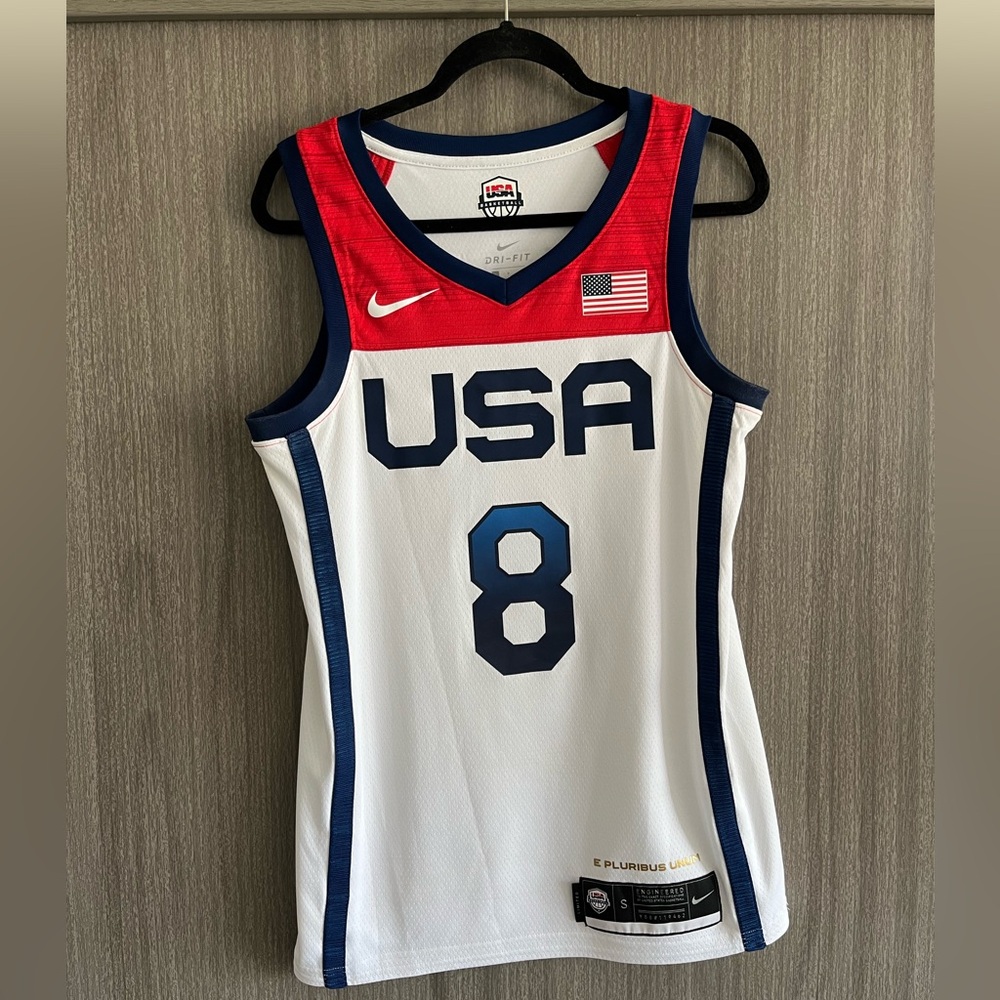 Nike Khris Middleton USA Olympics Jersey. EUC.